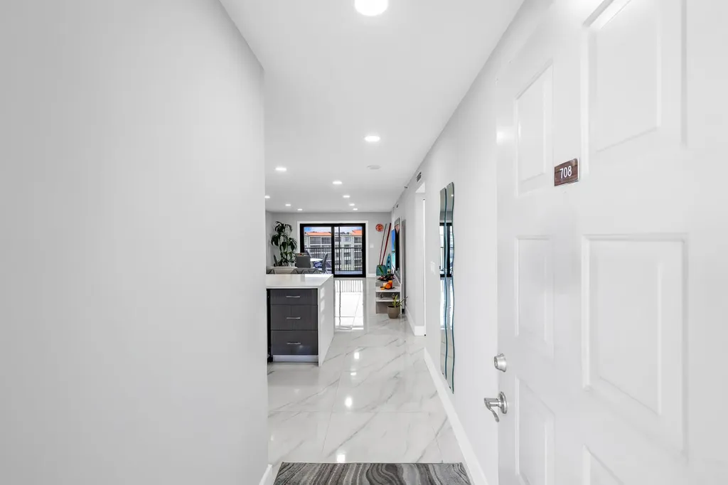 2221 Cypress Island Drive Pompano Beach FL 33069