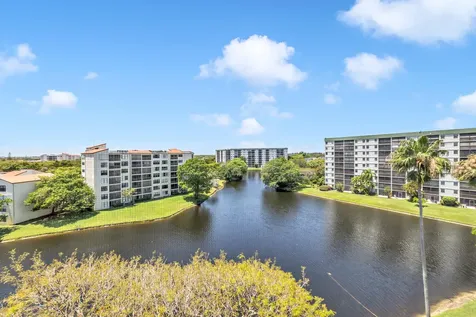 2221 Cypress Island Drive Pompano Beach FL 33069