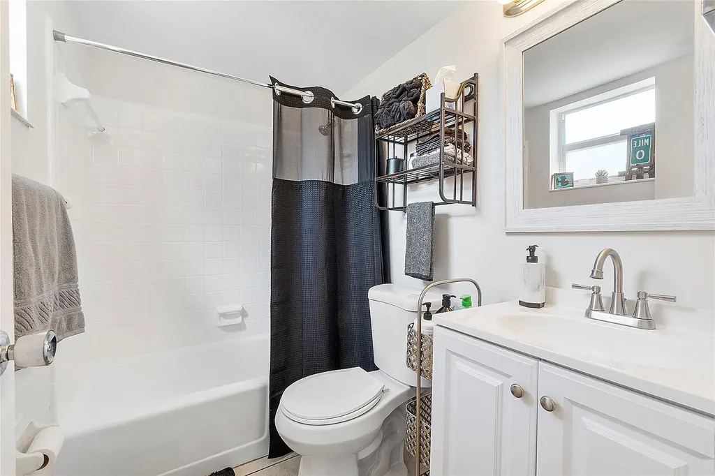 3230 NE 13th Street Pompano Beach FL 33062