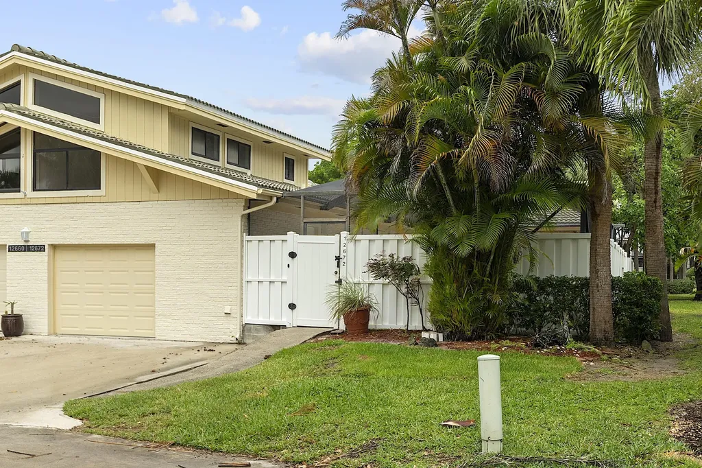 12672 Woodmill Drive Palm Beach Gardens FL 33418
