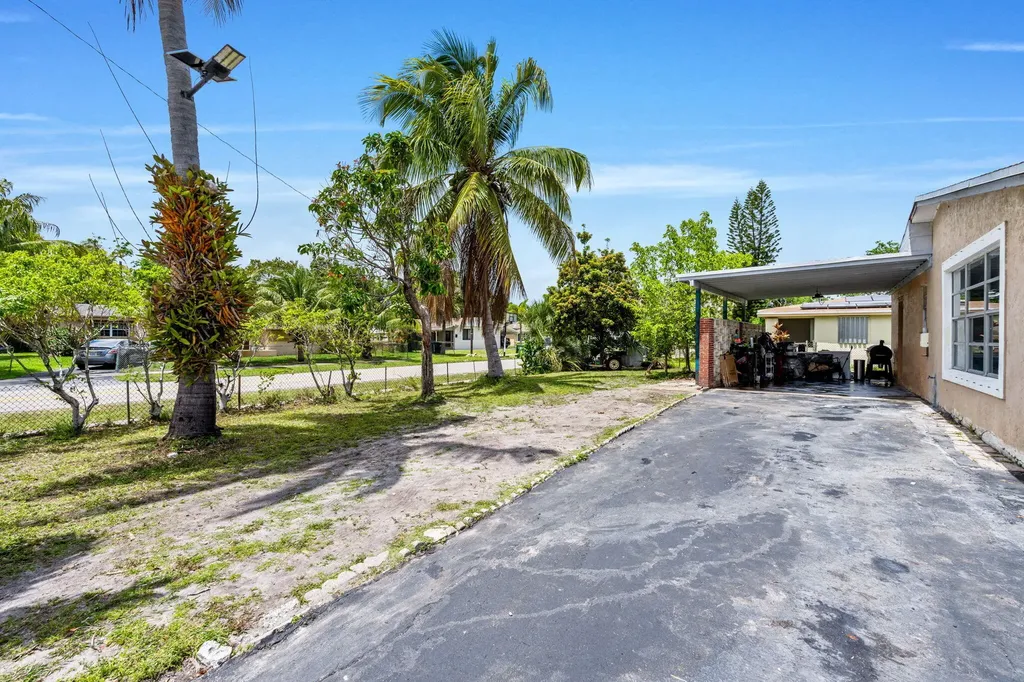 670 SW 29th Avenue Fort Lauderdale FL 33312