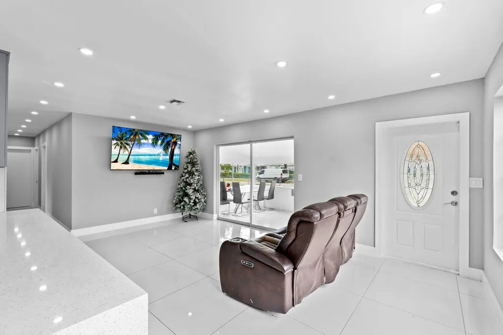 670 SW 29th Avenue Fort Lauderdale FL 33312