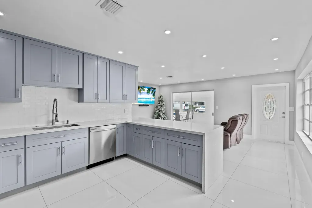 670 SW 29th Avenue Fort Lauderdale FL 33312