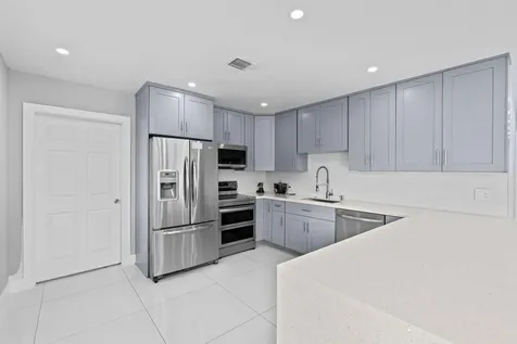 670 SW 29th Avenue Fort Lauderdale FL 33312