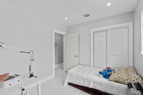 670 SW 29th Avenue Fort Lauderdale FL 33312