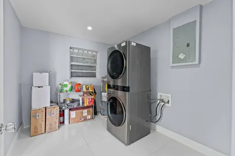 670 SW 29th Avenue Fort Lauderdale FL 33312