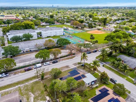 670 SW 29th Avenue Fort Lauderdale FL 33312