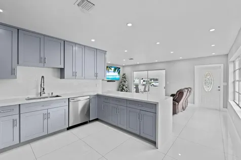 670 SW 29th Avenue Fort Lauderdale FL 33312