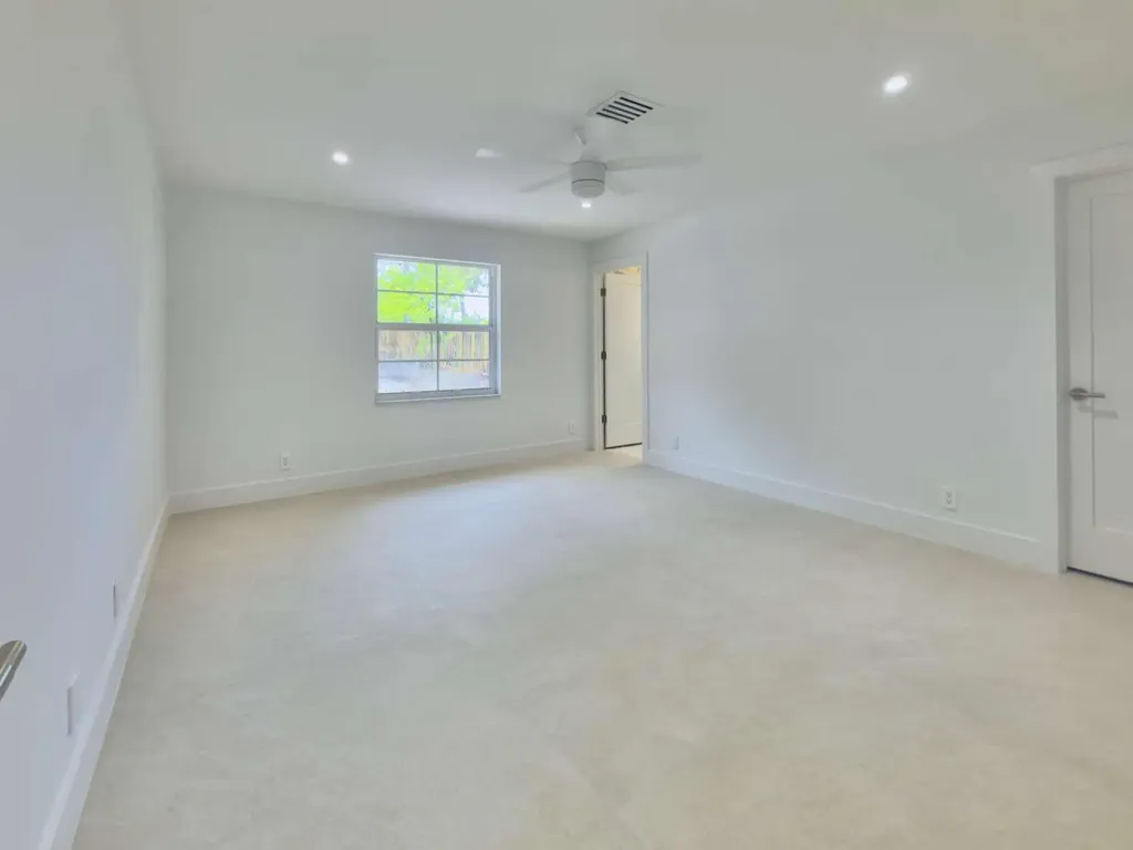 236 SE 3rd Avenue Delray Beach FL 33483