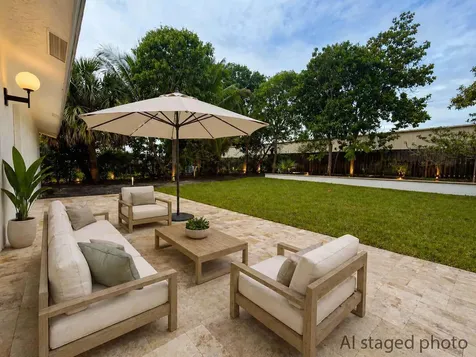 236 SE 3rd Avenue Delray Beach FL 33483
