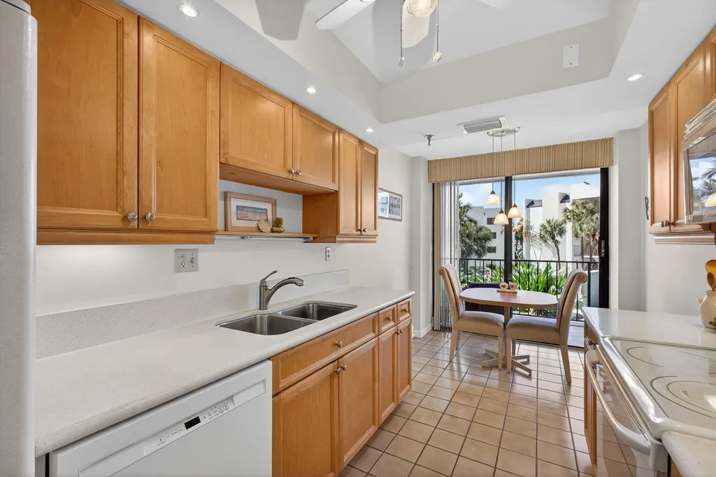 1300 S Highway A1a Highway Jupiter FL 33477