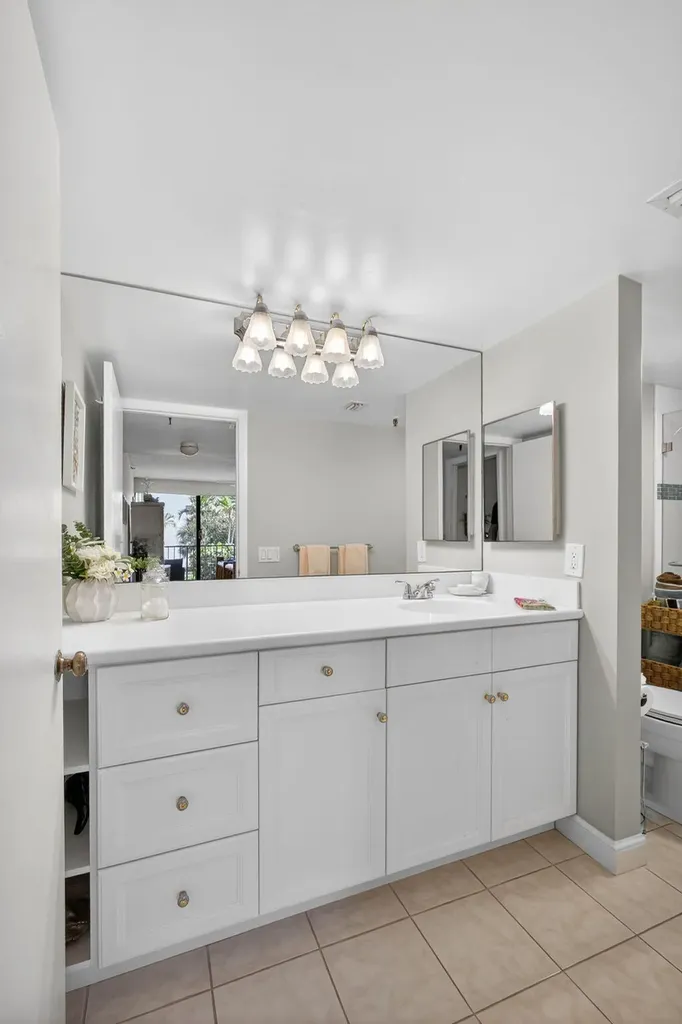 1300 S Highway A1a Highway Jupiter FL 33477
