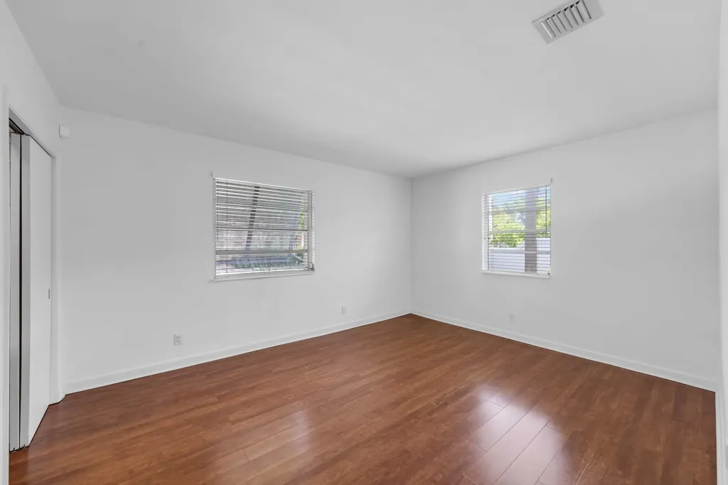 246 Merrain Road Palm Beach FL 33480