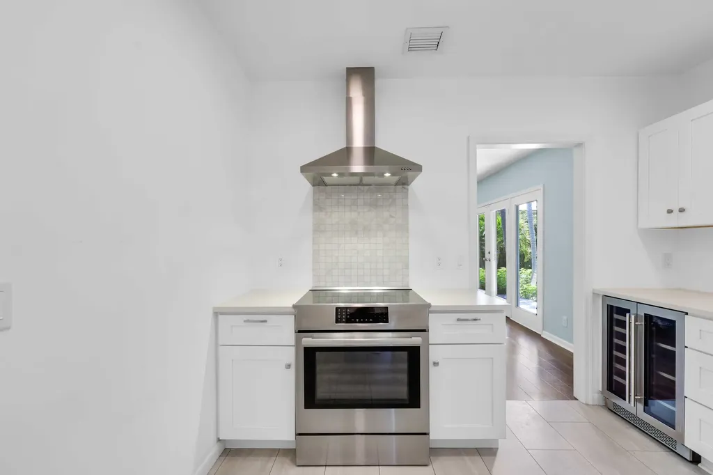 246 Merrain Road Palm Beach FL 33480