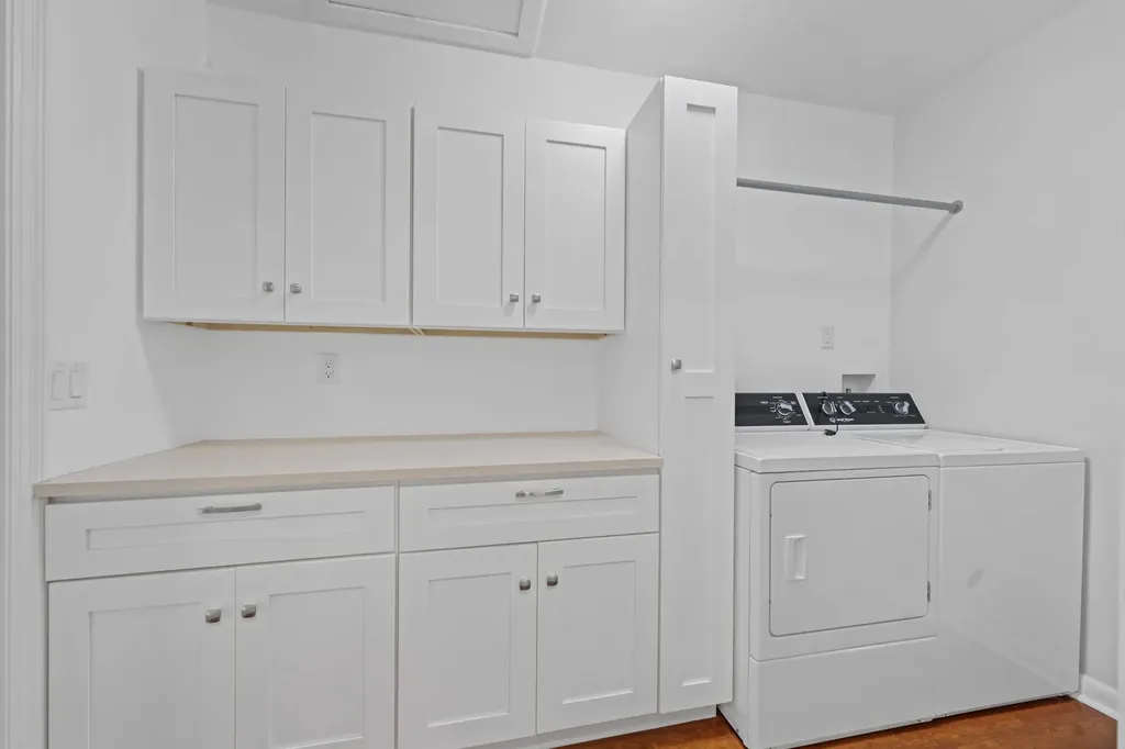246 Merrain Road Palm Beach FL 33480