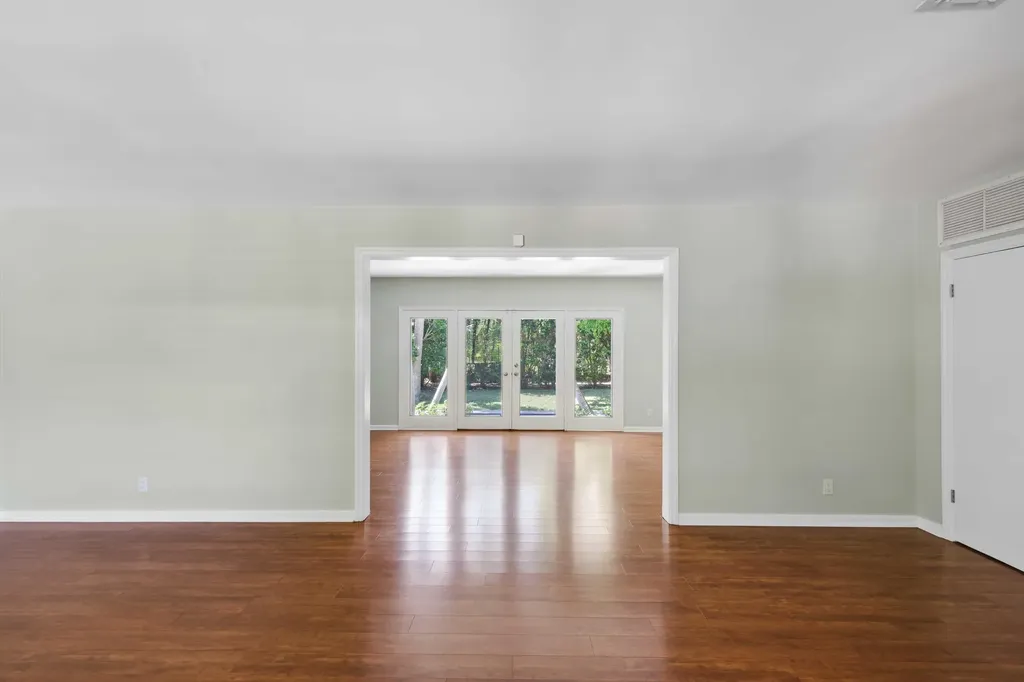 246 Merrain Road Palm Beach FL 33480