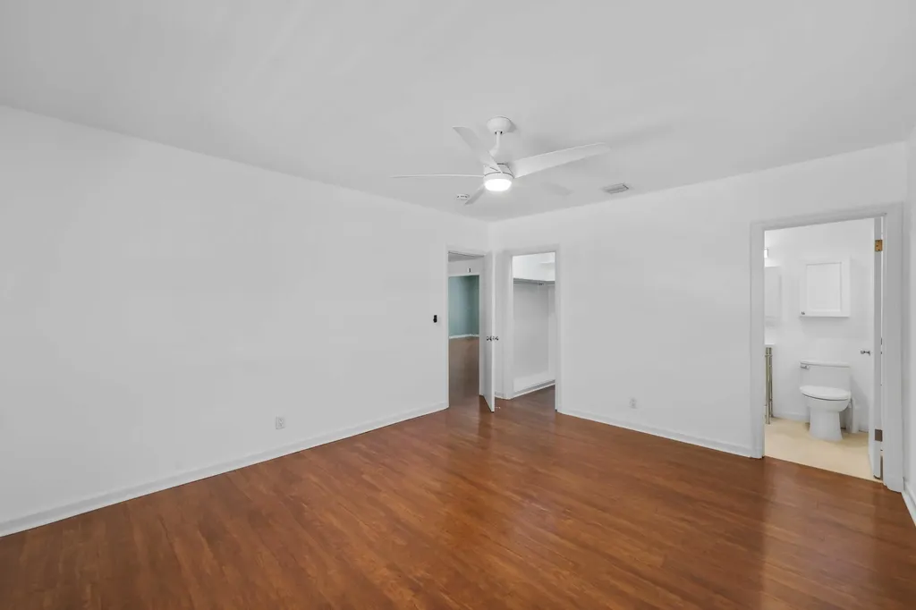 246 Merrain Road Palm Beach FL 33480