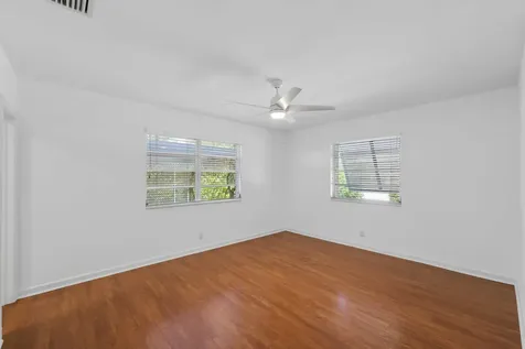 246 Merrain Road Palm Beach FL 33480