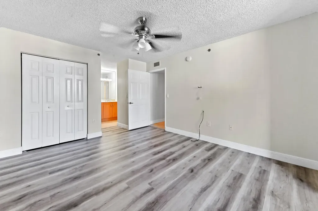 3237 Clint Moore Road Boca Raton FL 33496