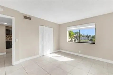 158 Lakeview Drive Weston FL 33326