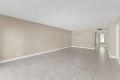 158 Lakeview Drive Weston FL 33326