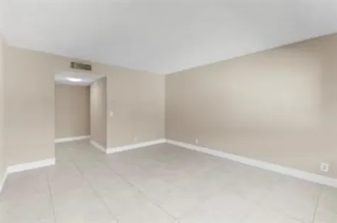 158 Lakeview Drive Weston FL 33326