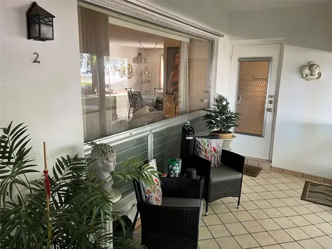 412 S Luna Court Hollywood FL 33021