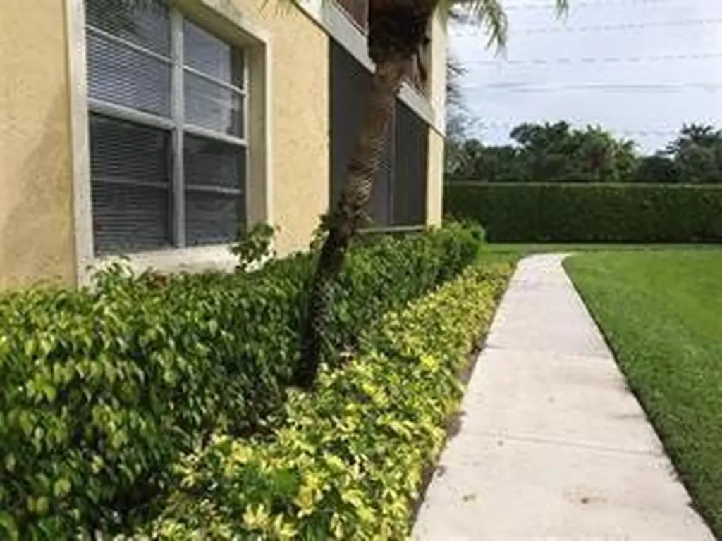1227 SW 46th Avenue Pompano Beach FL 33069