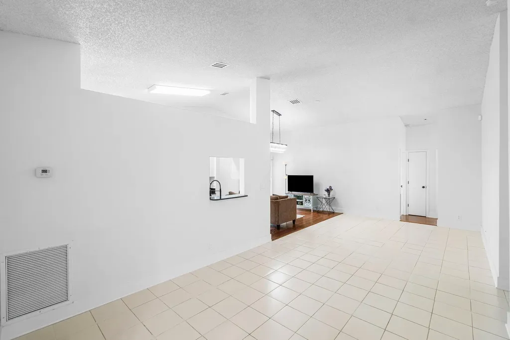 14 Ripley Way Boynton Beach FL 33426