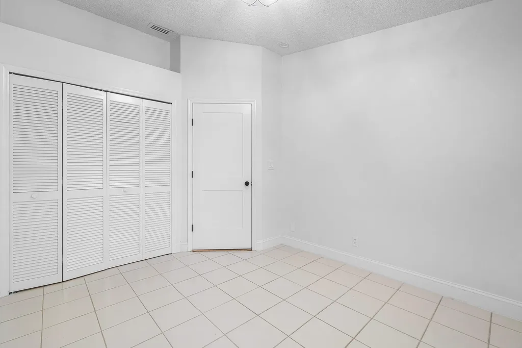 14 Ripley Way Boynton Beach FL 33426
