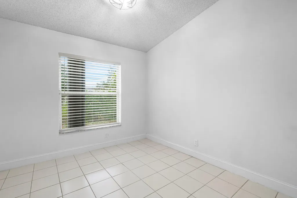 14 Ripley Way Boynton Beach FL 33426