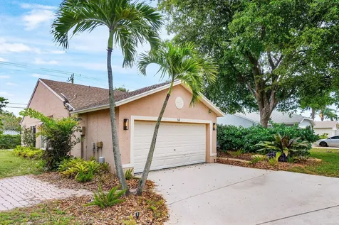 14 Ripley Way Boynton Beach FL 33426