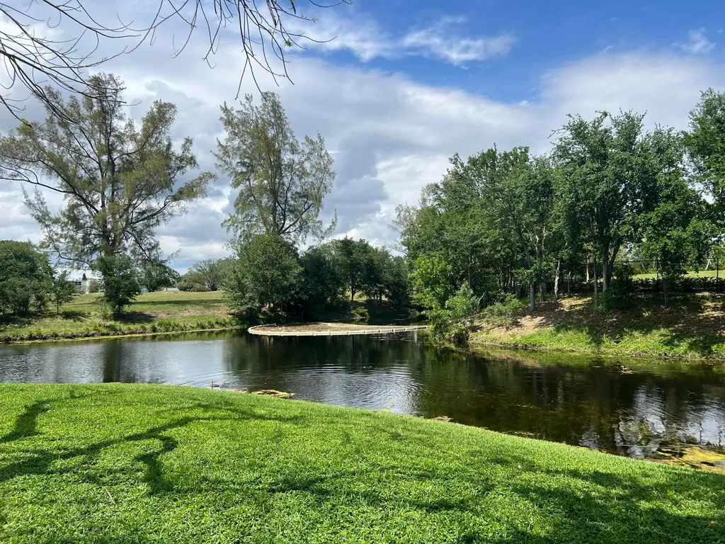 3 Islewood A Deerfield Beach FL 33442