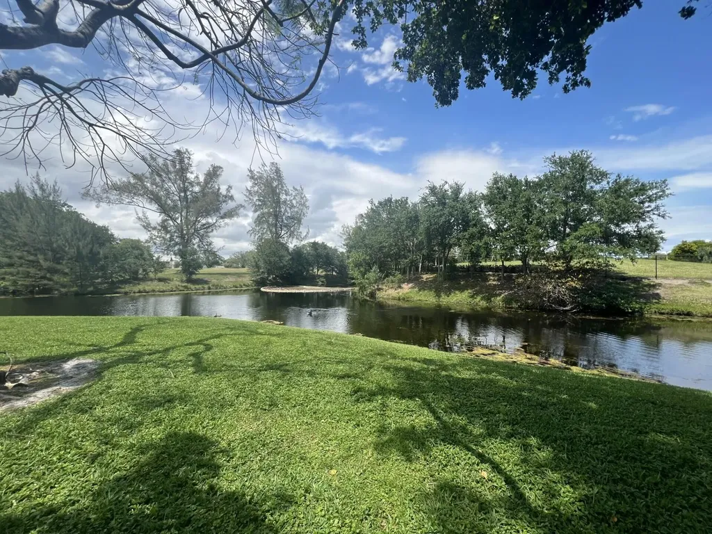 3 Islewood A Deerfield Beach FL 33442