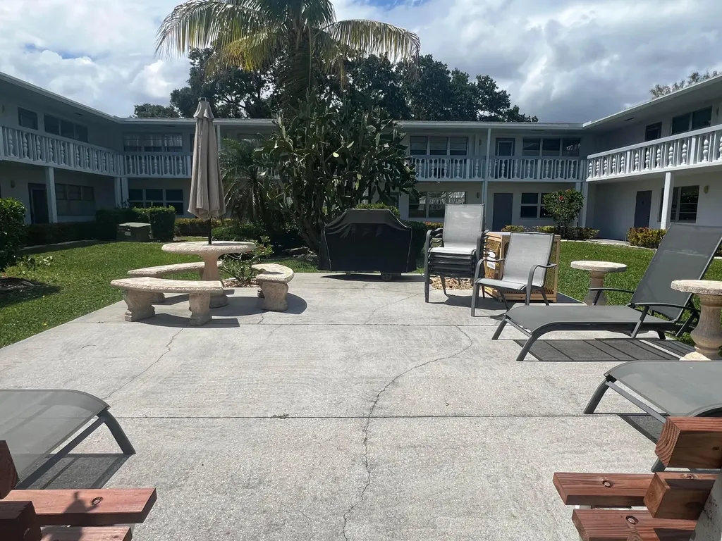 3 Islewood A Deerfield Beach FL 33442