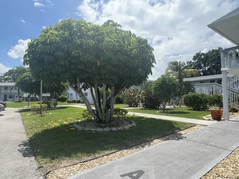 3 Islewood A Deerfield Beach FL 33442
