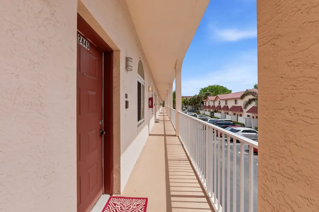 2445 NE 14th Street Pompano Beach FL 33062