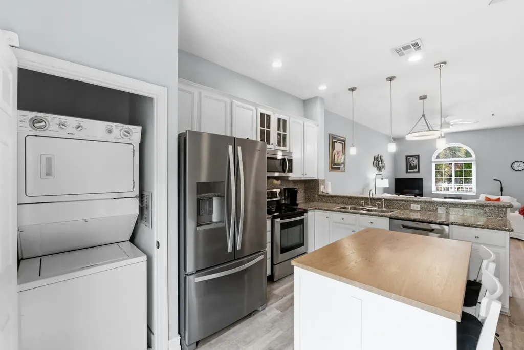 2445 NE 14th Street Pompano Beach FL 33062