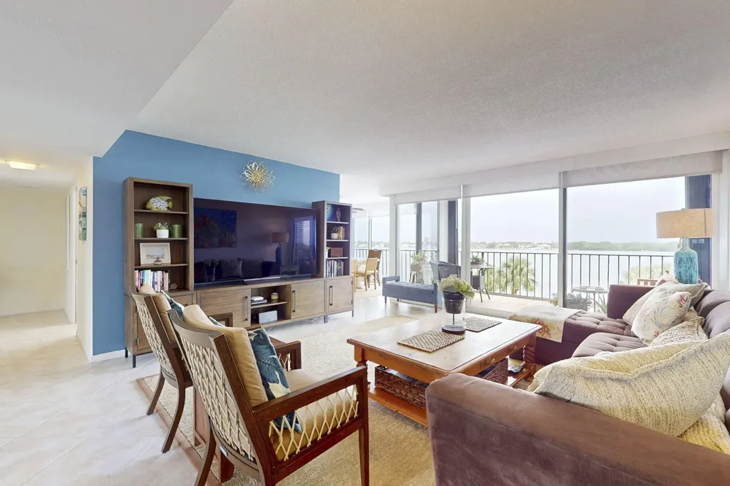 124 Lakeshore Drive North Palm Beach FL 33408