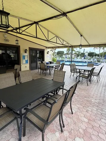 5817 La Pinata Boulevard Greenacres FL 33463