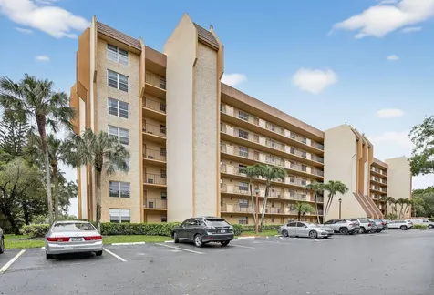 3001 W Rolling Hills Circle Davie FL 33328
