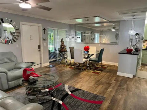 5817 La Pinata Boulevard Greenacres FL 33463