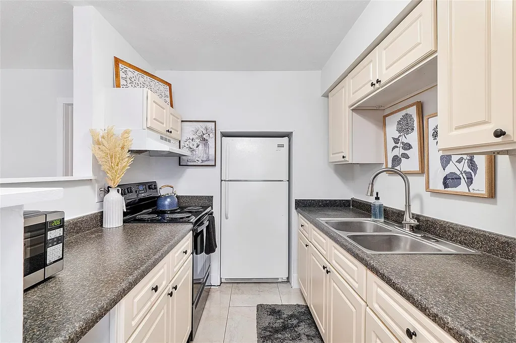 3230 NE 13th Street Pompano Beach FL 33062