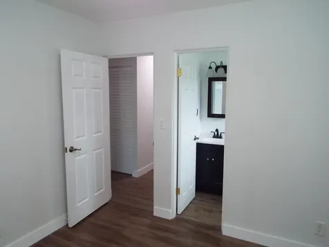 540 NE 61 Court NE Oakland Park FL 33334