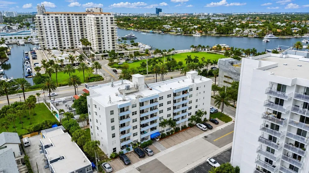 2900 Banyan Street Fort Lauderdale FL 33316