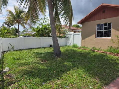 905 S F Street Lake Worth Beach FL 33460