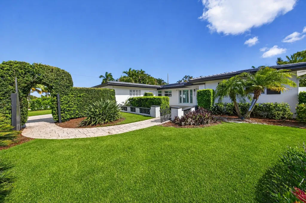 850 W Camino Real Boca Raton FL 33486