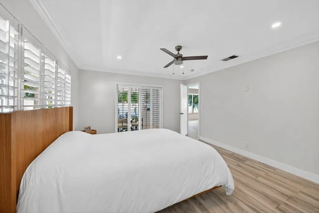 850 W Camino Real Boca Raton FL 33486