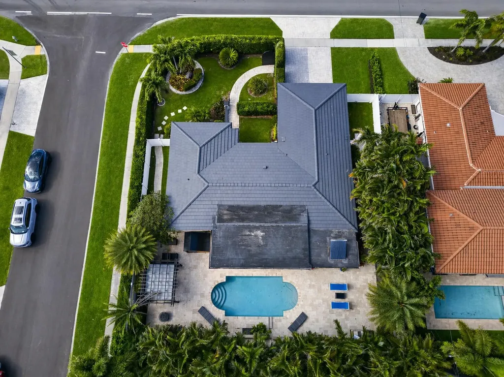 850 W Camino Real Boca Raton FL 33486