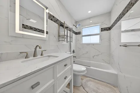 850 W Camino Real Boca Raton FL 33486